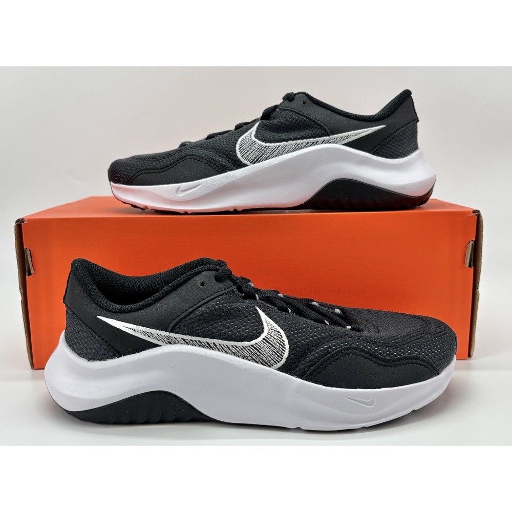 Nike Women's Legend Essential 3 Next Nature Black White Size 7 DM1119 001